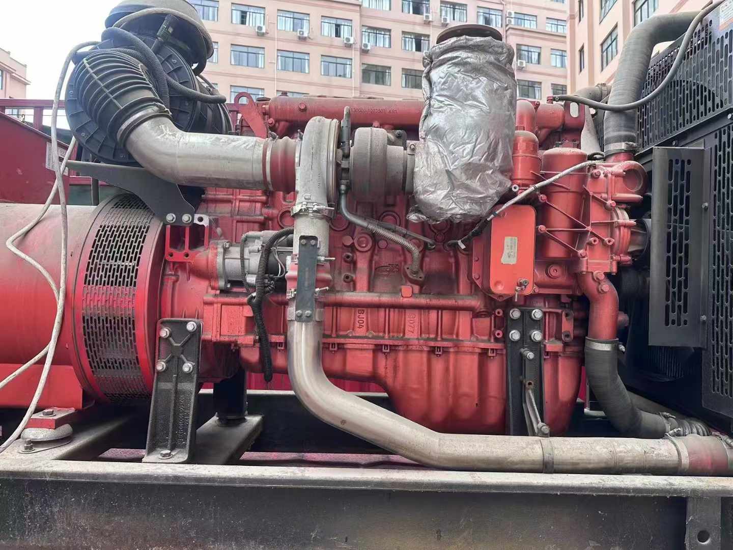 精河如何选择适合 600kW 柴油发电机组的过载保护器？