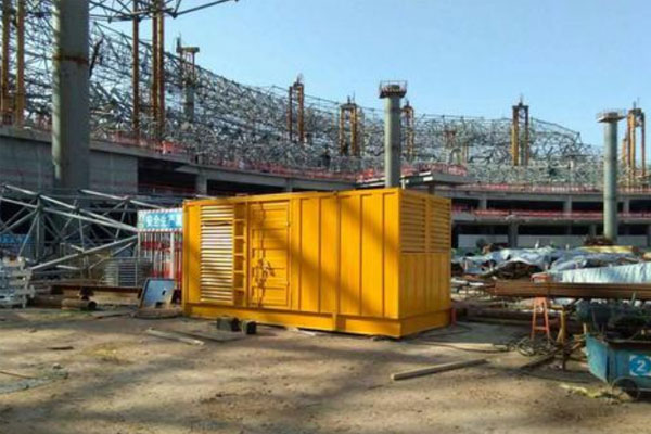 精河发电机出租如何判断空气滤清器是否需要更换？