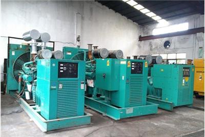 精河如何判断汽油发电机组电瓶的使用寿命？